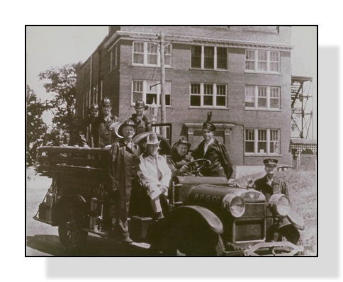 1935_PPG_Fire_Truck-Clark-FergusonB-small